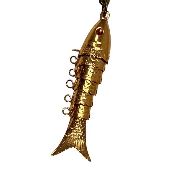 Vtg Articulated Body Fish Goldtone Keychain Koi Red Eyes Tin Jointed Wiggle - Picture 3 of 6
